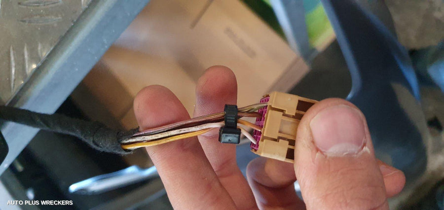 2011 Volkswagen Polo Left Door Mirror