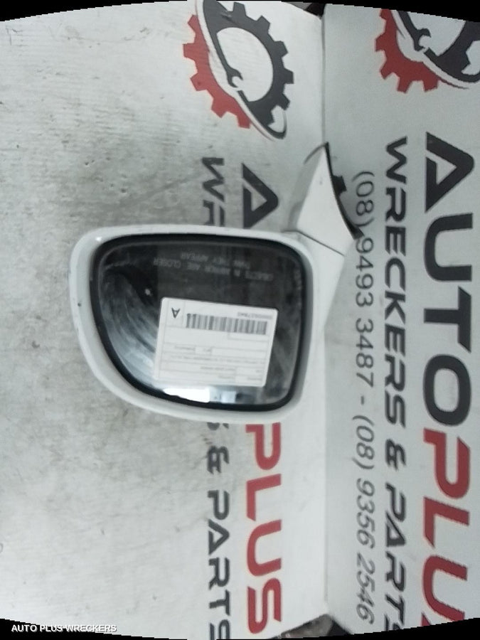 2013 Holden Captiva Right Door Mirror