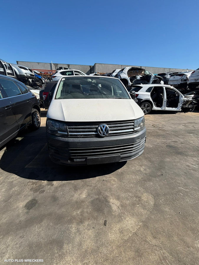2016 Volkswagen Transporter Headrest