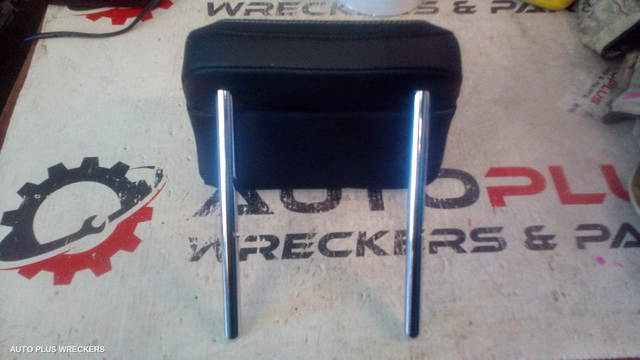 2015-2023 Volkswagen Passat Headrest