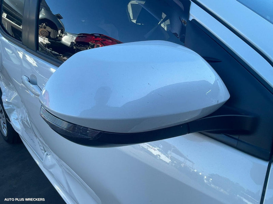 2021 Toyota Yaris Sunvisor