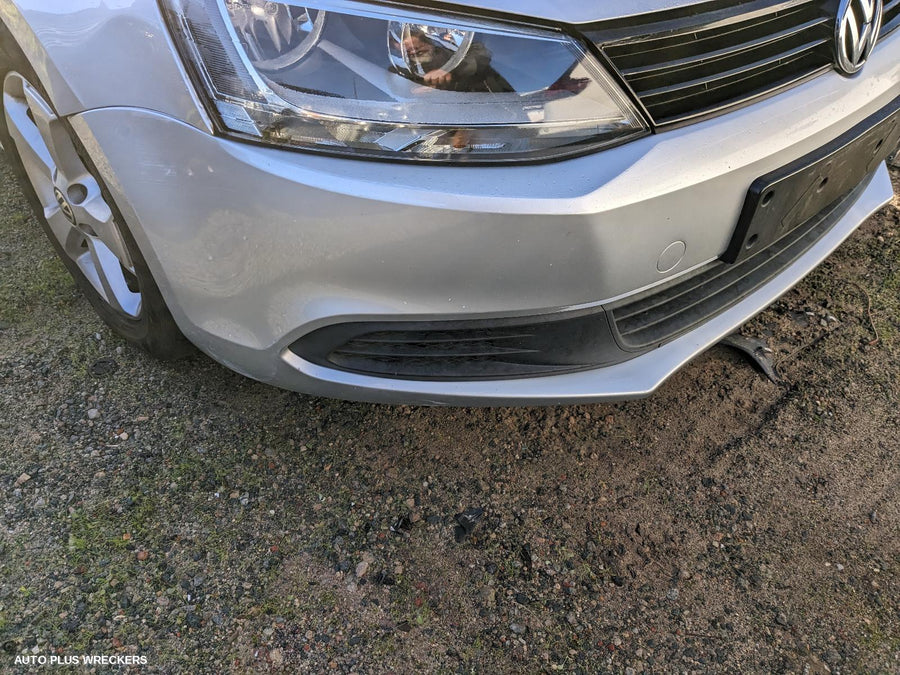 2014 Volkswagen Jetta Right Rear Door Sliding