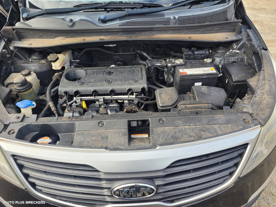 2010 Kia Sportage Left Taillight