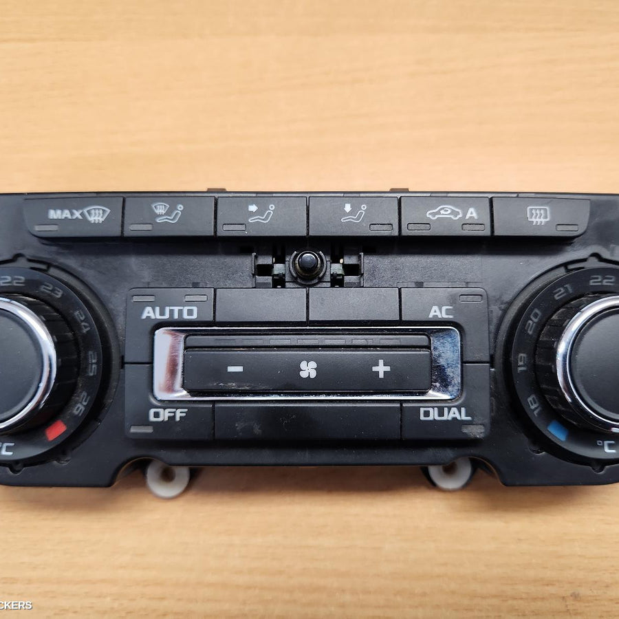 2009-2013 Skoda Octavia Heater Ac Controls