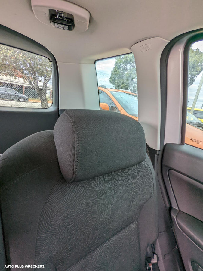 2016 Skoda Yeti Left Front Door