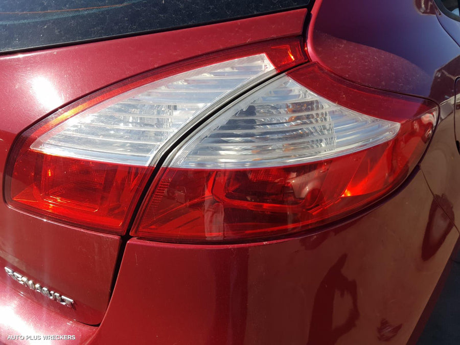 2013 Renault Megane Left Rear 1 4 Door Glass