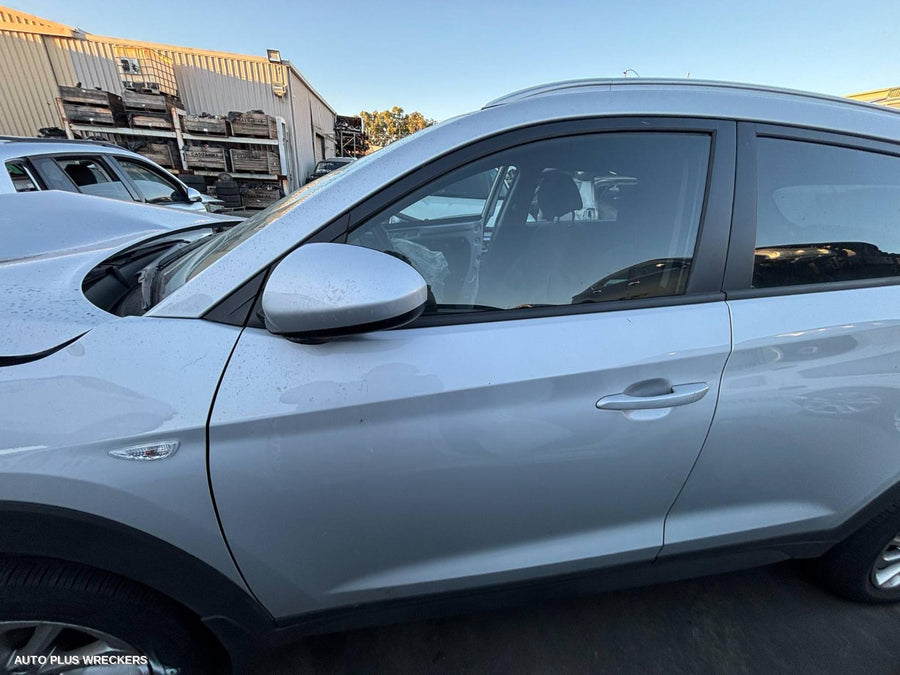 2018 Hyundai Tucson Side Step Skirt