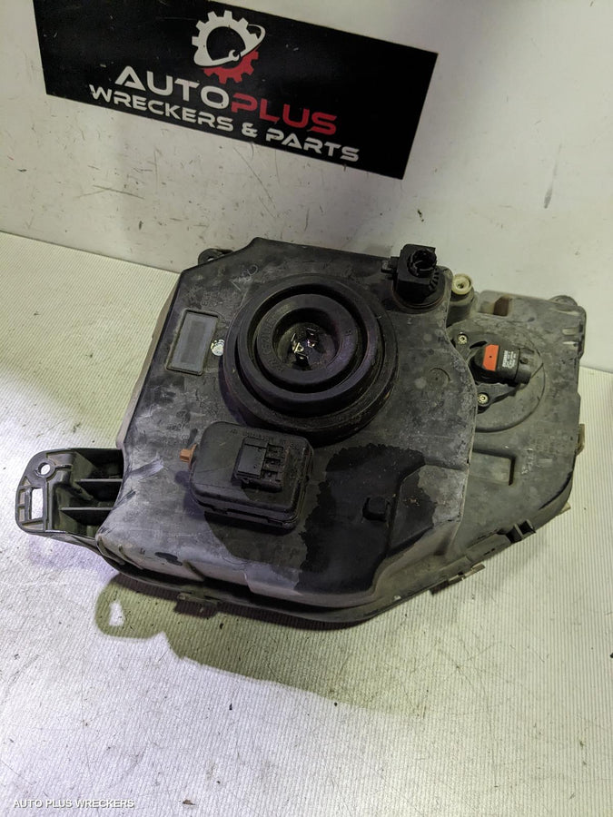2011 Jeep Cherokee Left Headlamp