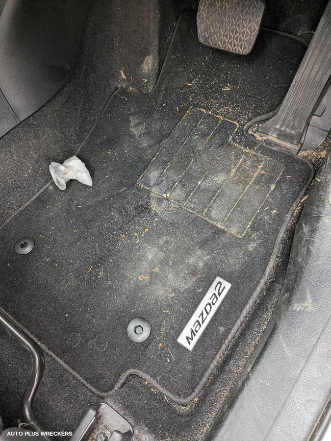 2016 Mazda 2 Pwr Dr Wind Switch