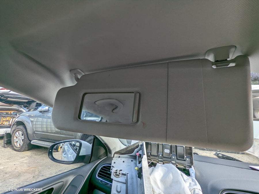 2011 Volkswagen Golf Left Rear Door Window