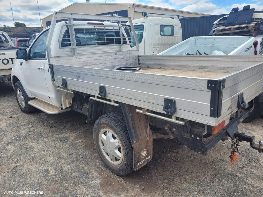 2015 Foton Tunland Left Front Door Window
