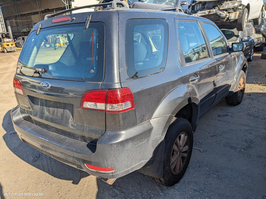 2010 Ford Escape Right Door Mirror