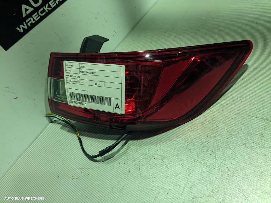 2015 Renault Clio Right Taillight