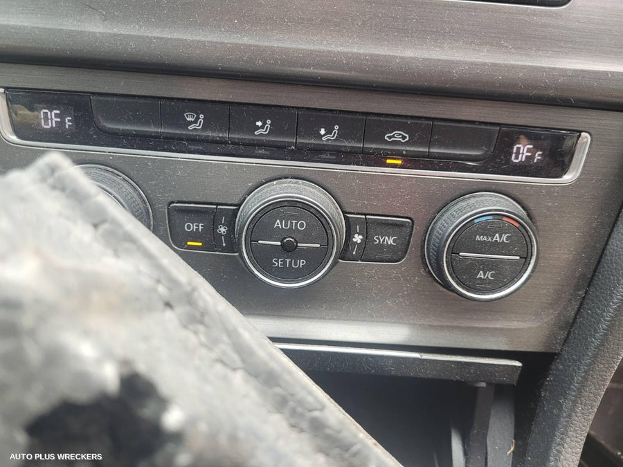 2013 Volkswagen Golf Interior Mirror