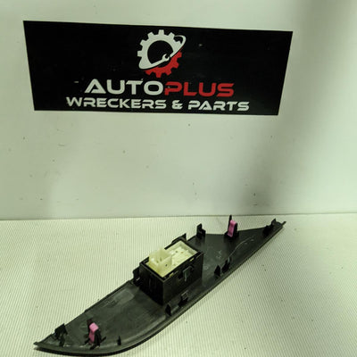 2016 Toyota Hilux Pwr Dr Wind Switch