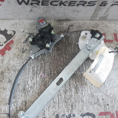 2020-2026 Kia Stonic Right Rear Wnd Reg Motor