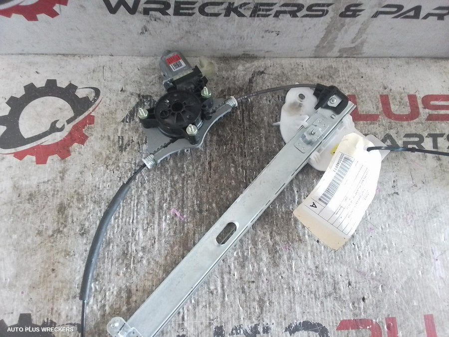 2020-2026 Kia Stonic Right Rear Wnd Reg Motor