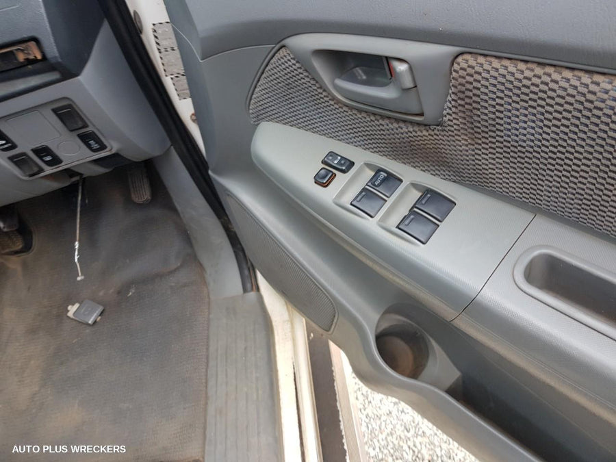 2005 Toyota Hilux Radio Cd Dvd Sat Tv