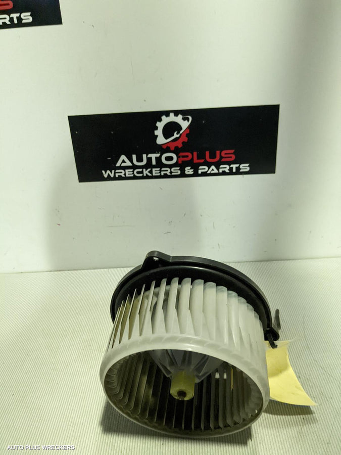 2004 Subaru Outback Heater Fan Motor