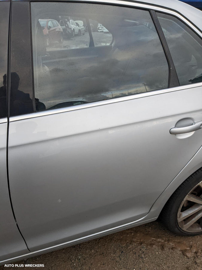 2006 Volkswagen Jetta Left Door Mirror