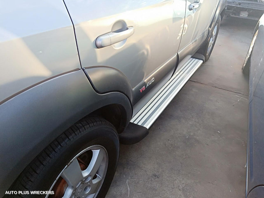 2006 Hyundai Tucson Right Guard