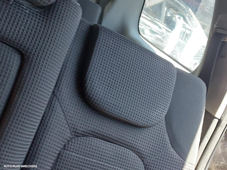 2006 Nissan Pathfinder Grille