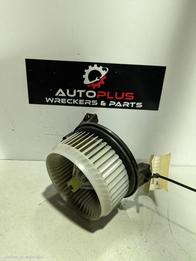 2010 Toyota Prius Heater Fan Motor