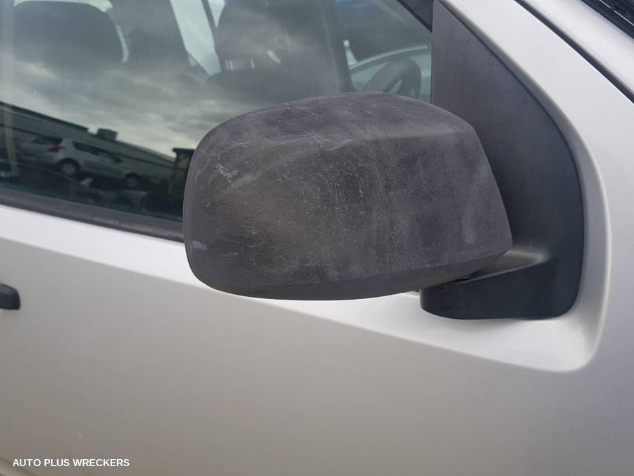 2005 Nissan Navara Right Rear Door Window