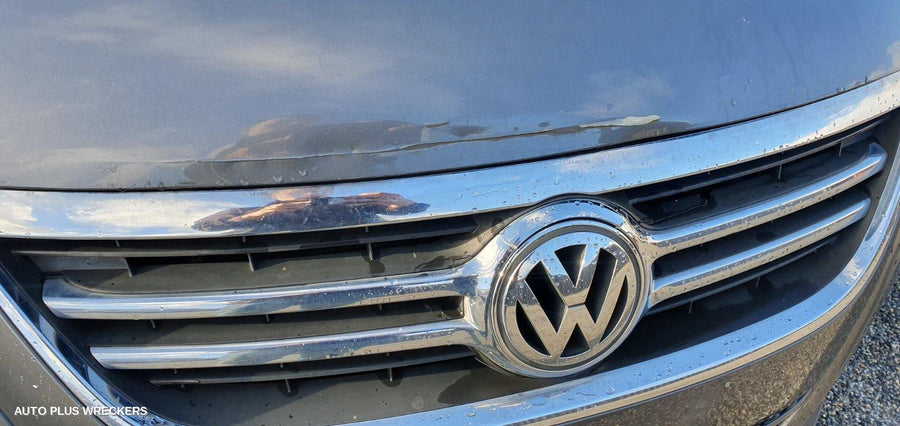 2008-2011 Volkswagen Tiguan Left Headlamp