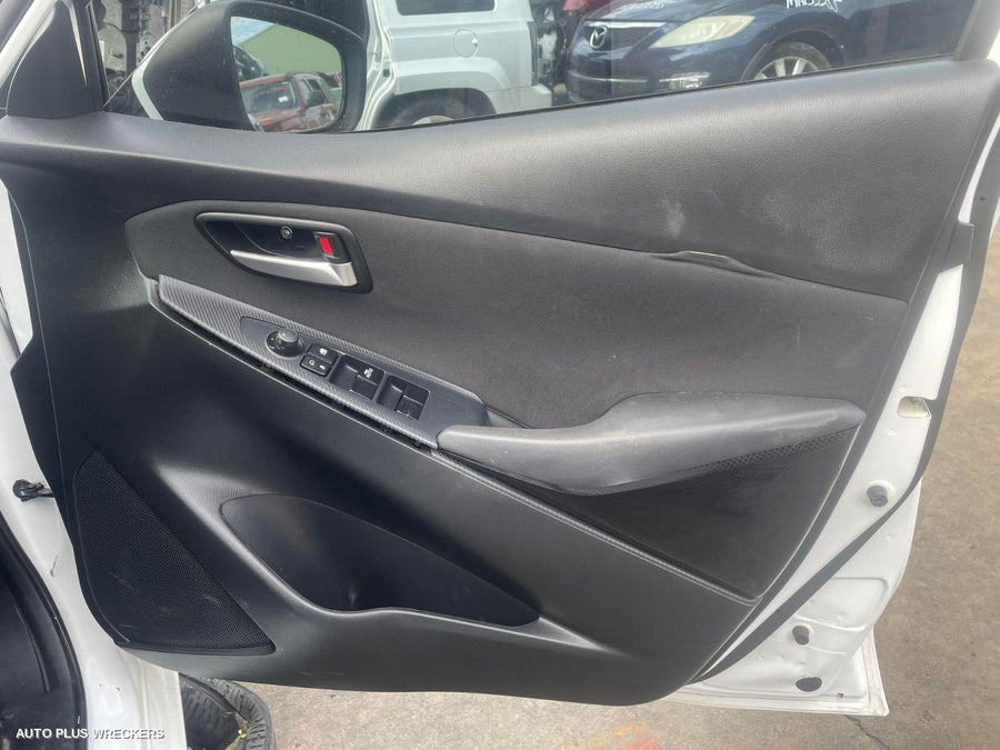 2018 Mazda 2 Combination Switch