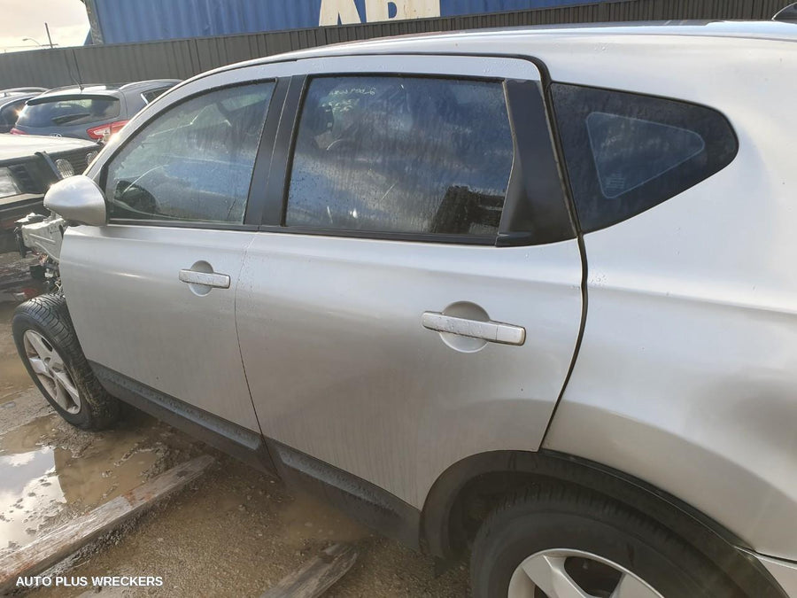 2011 Nissan Dualis Left Rear Door Window