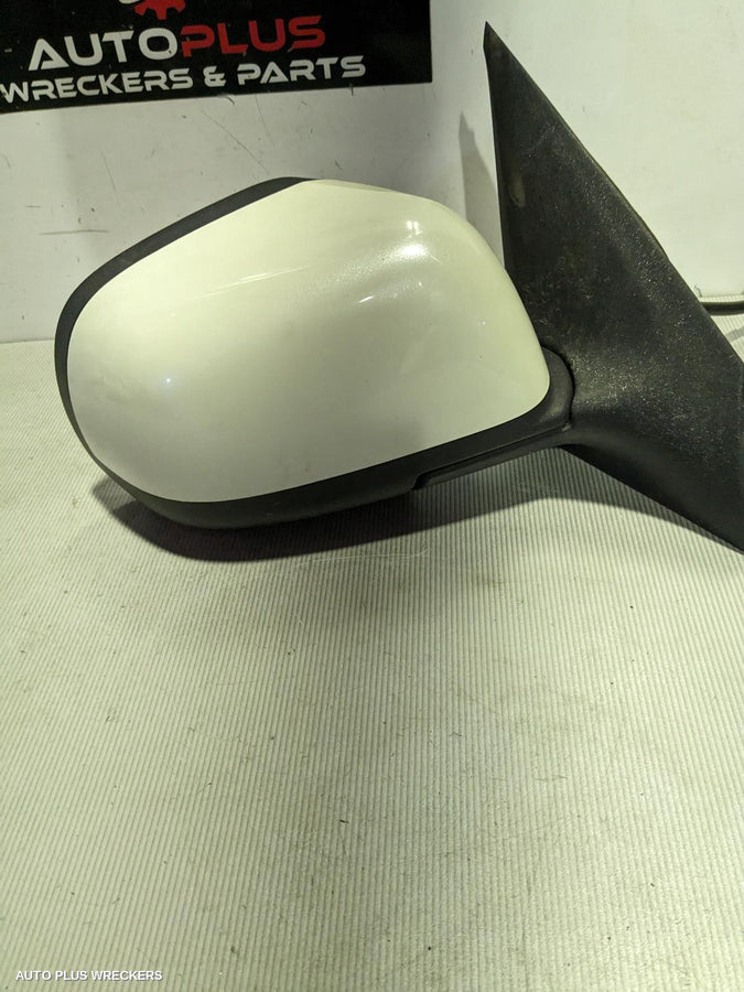 2012-2014 Nissan Almera Right Door Mirror