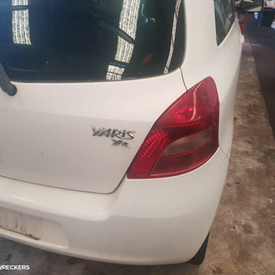 2005-2016 Toyota Yaris Sunvisor