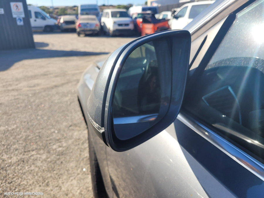 2013 Audi Q5 Left Door Mirror