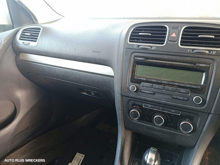 2011 Volkswagen Golf Right Rear Door Window