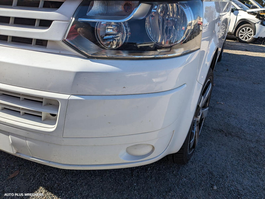 2011 Volkswagen Transporter Air Cleaner Box