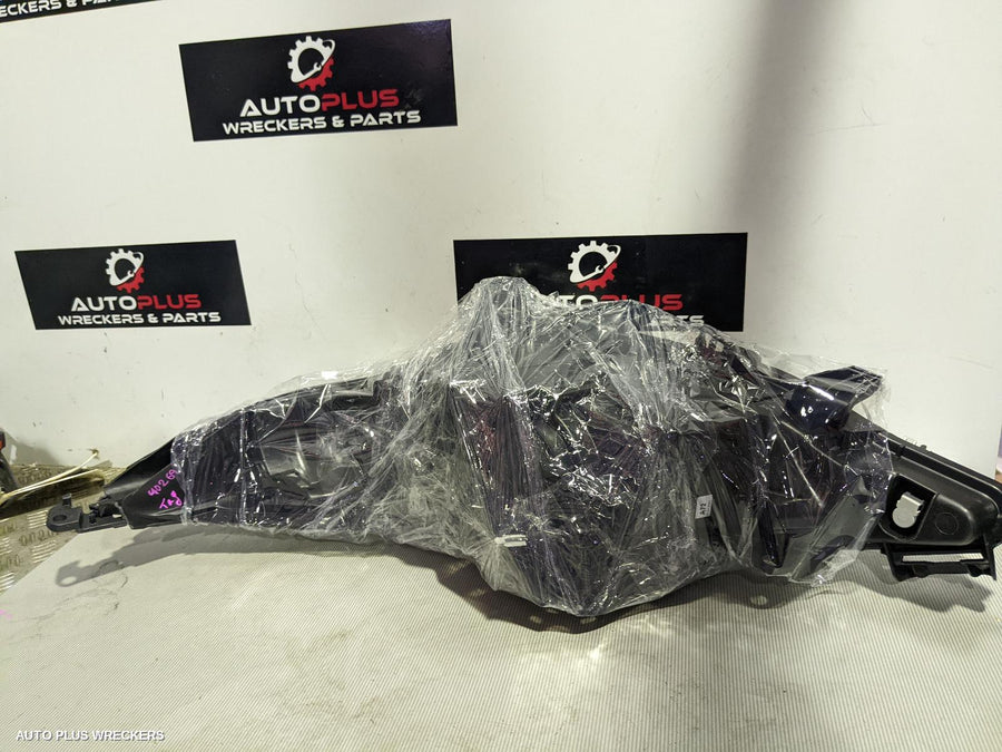 2010 Peugeot 207 Right Headlamp