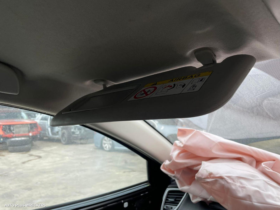 2014 Mazda 3 Right Front Door Window