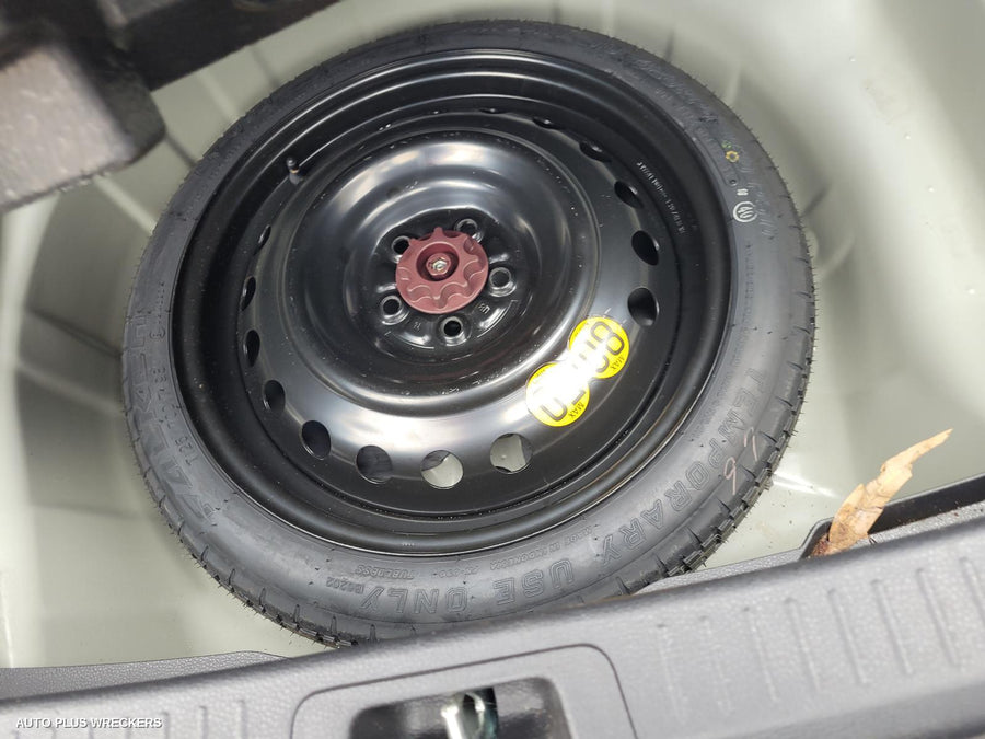 2020 Toyota Corolla Left Front Door Window