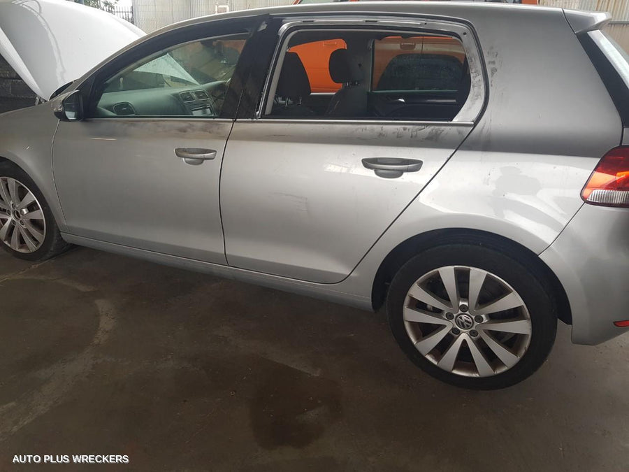 2010 Volkswagen Golf Rear Garnish
