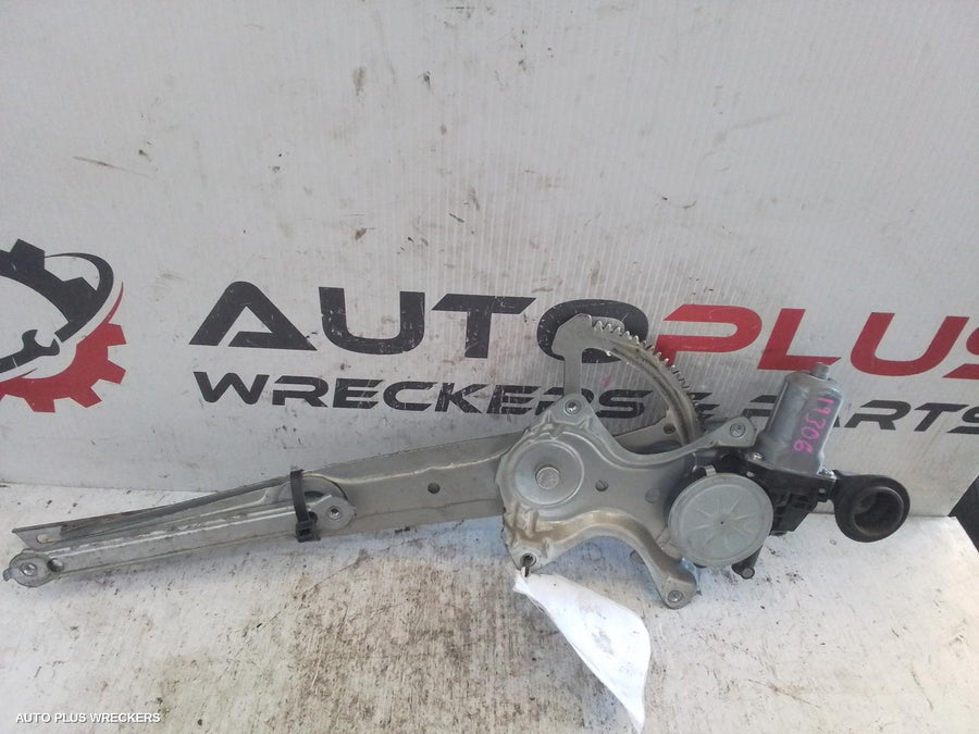 2013 Toyota Camry Left Front Window Reg Motor