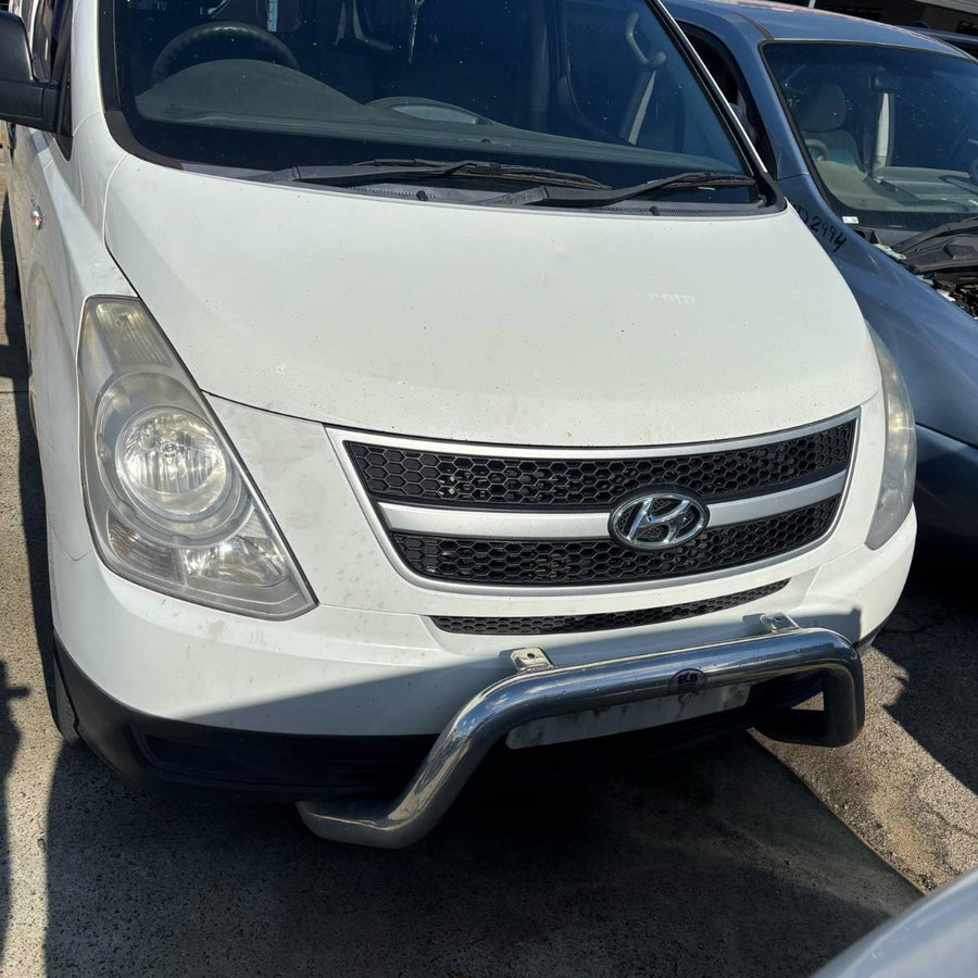 2010 Hyundai Iload/imax Left Front Door Window