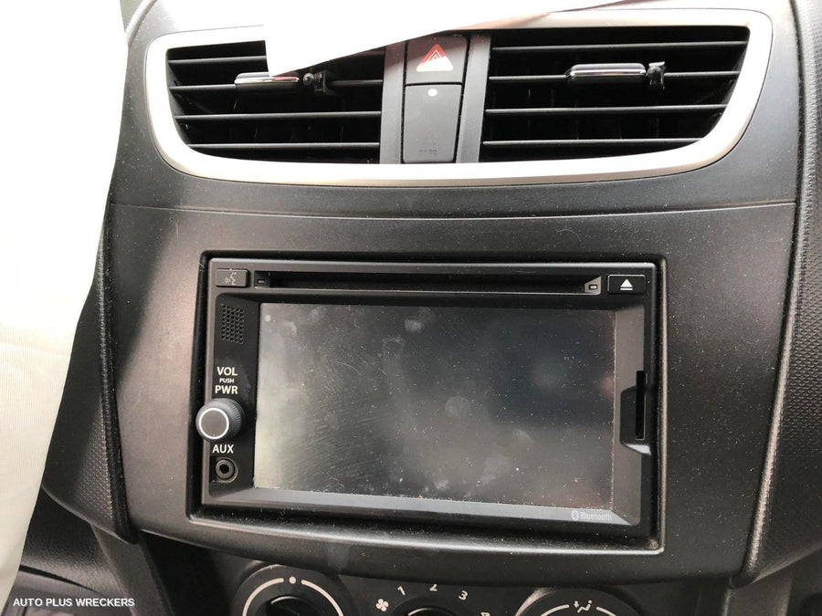 2014 Suzuki Swift Left Rear 1 4 Door Glass