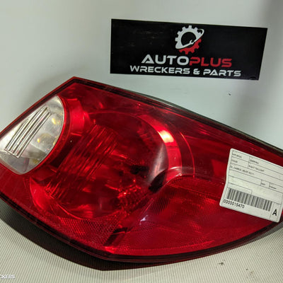 2009 Chrysler Sebring Right Taillight