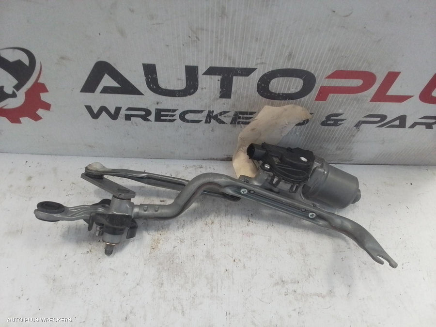 2011-2019 Toyota Yaris Wiper Motor