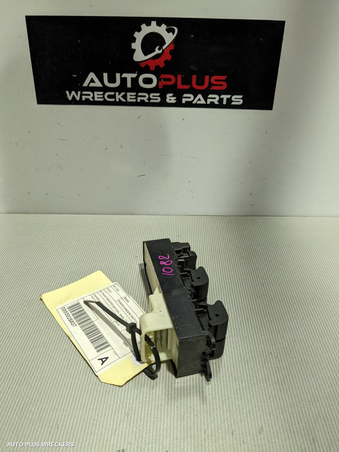 2015 Toyota Rav4 Pwr Dr Wind Switch