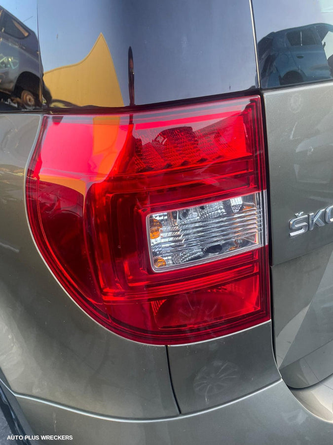 2016 Skoda Yeti Left Taillight