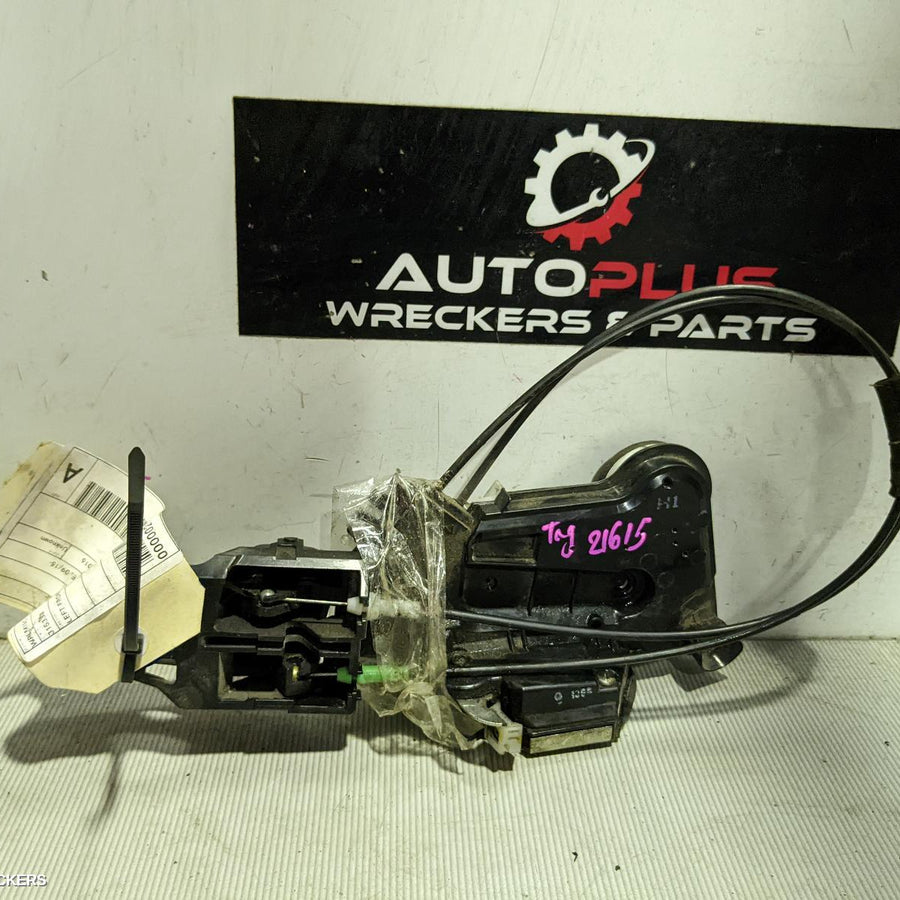 2016 Toyota Hilux Door Boot Gate Lock