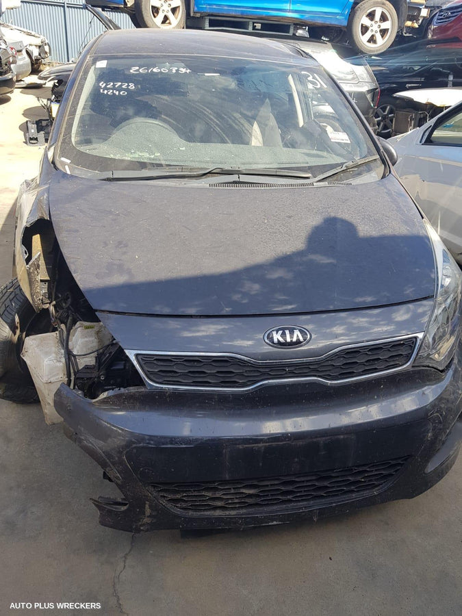 2014 Kia Rio Left Driveshaft