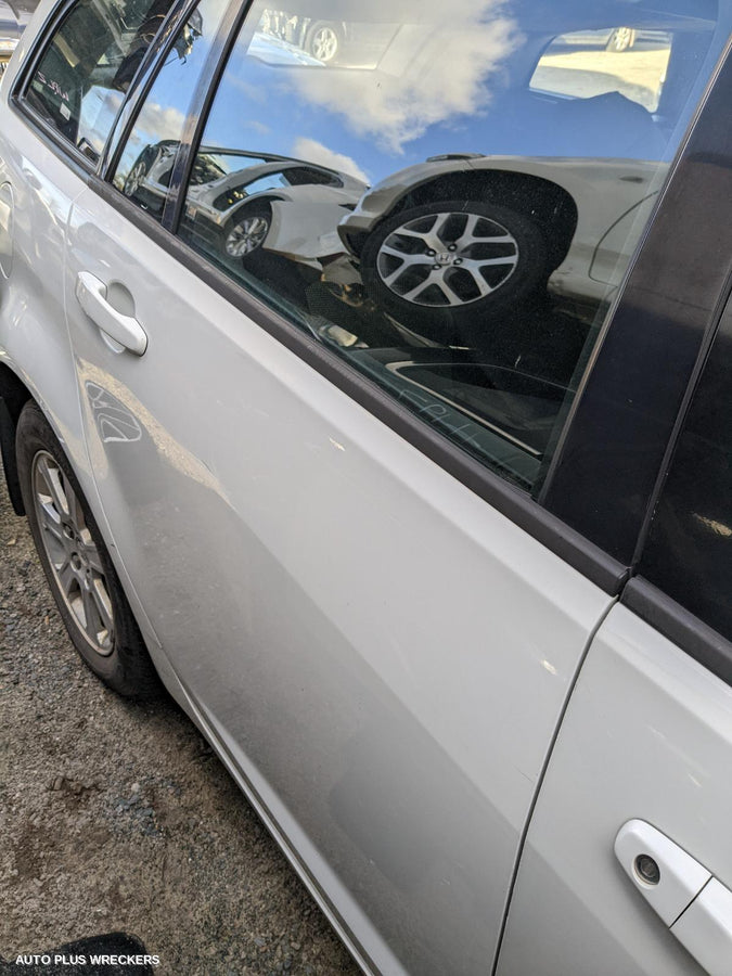 2008 Holden Commodore Right Door Mirror